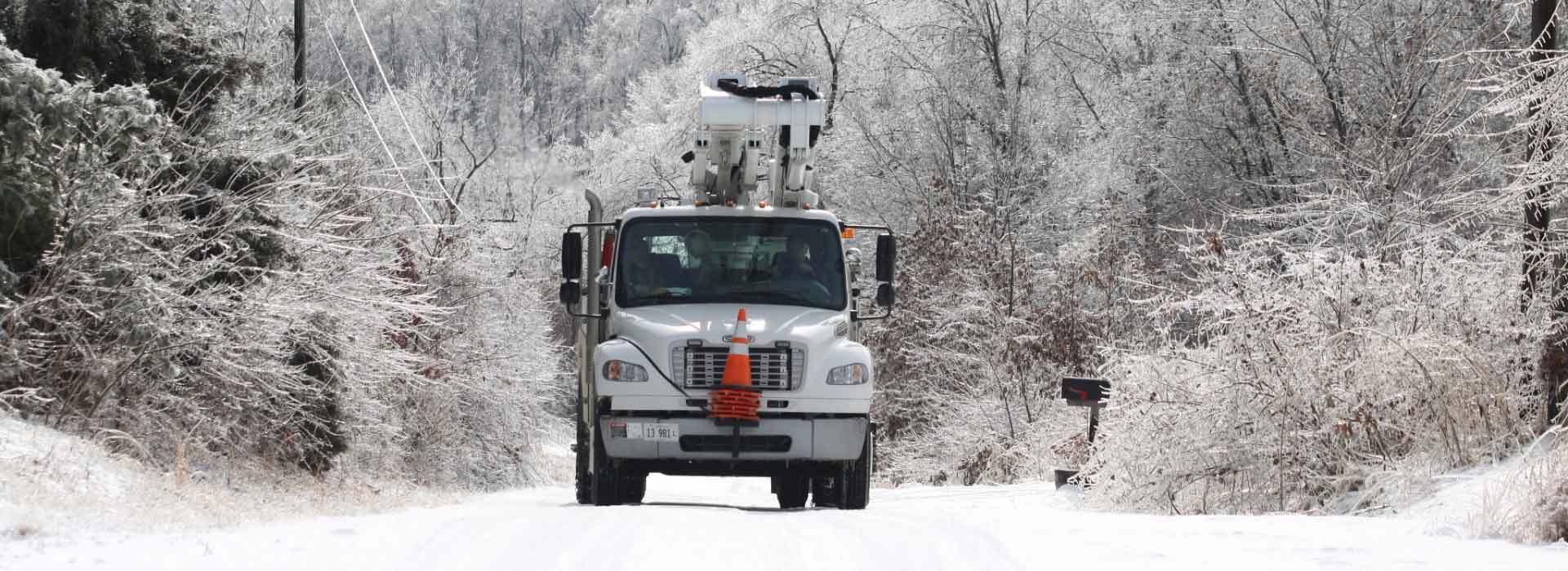 crews-respond-to-ice-outage.jpg